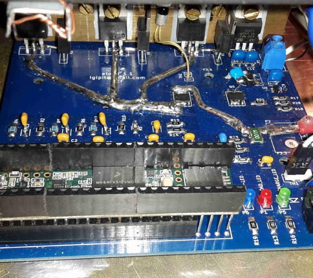 [DIY] UN CIRCUITO PER ESEGUIRE LE PROVE DI SCARICA DELLE CELLE LILON [SigarettaElettronicaForum.com]