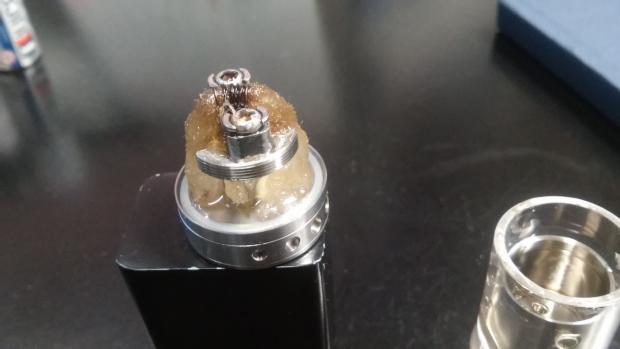 Ho un problema grossissimo.... [SigarettaElettronicaForum.com]