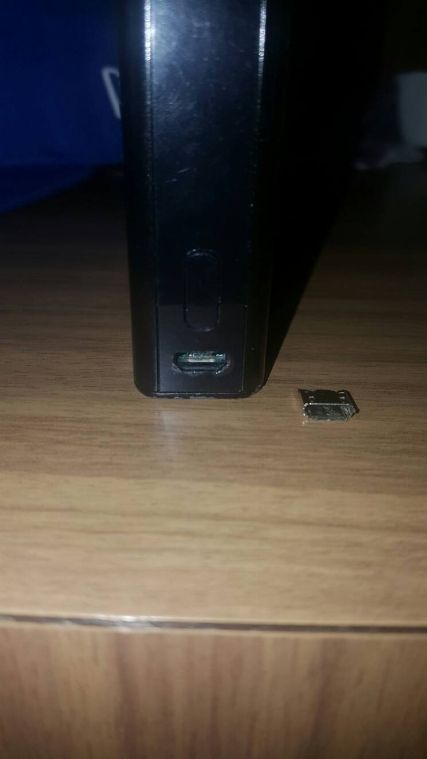 Pin caricatore rotto? AIUTOOOOO [SigarettaElettronicaForum.com]