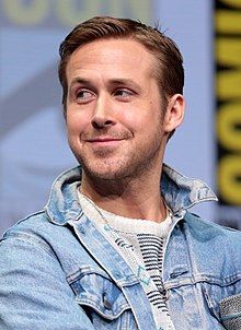 220px-Ryan_Gosling_by_Gage_Skidmore.jpg