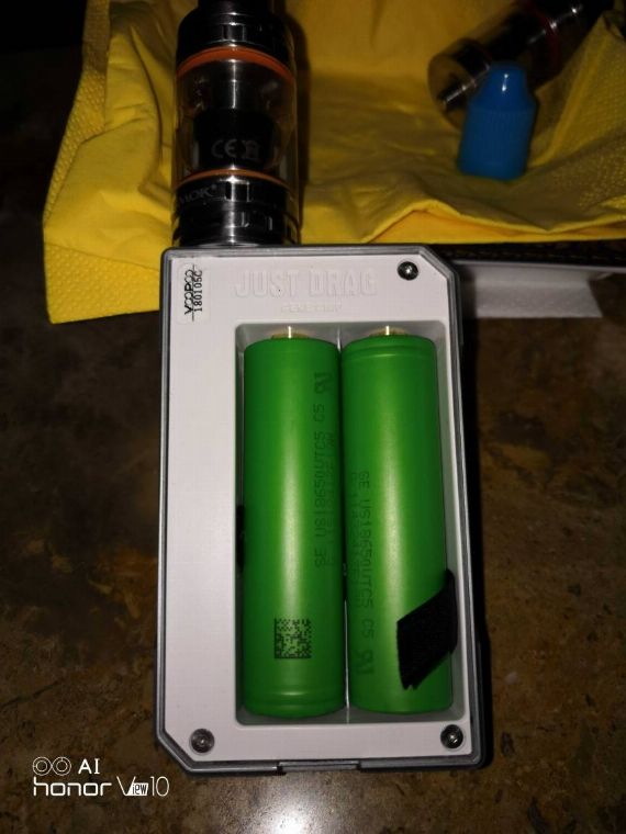 Box Mod + Batteria [SigarettaElettronicaForum.com]