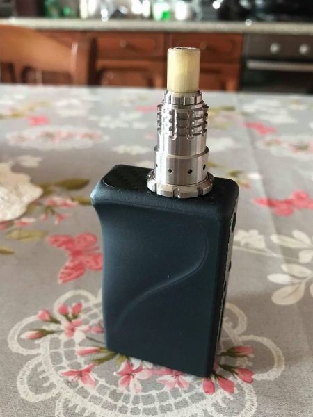 Aromi Vaping Gentleman e atom bf 900 [SigarettaElettronicaForum.com]