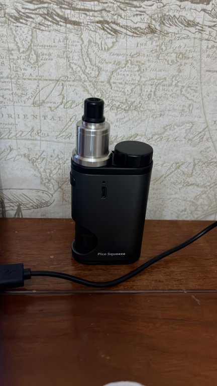 Vendo 2 E-Cig + 5 Atom (Svuotacassetto) [SigarettaElettronicaForum.com]