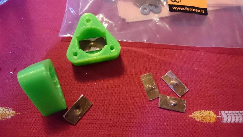 [DIY] UN CIRCUITO PER ESEGUIRE LE PROVE DI SCARICA DELLE CELLE LILON [SigarettaElettronicaForum.com]