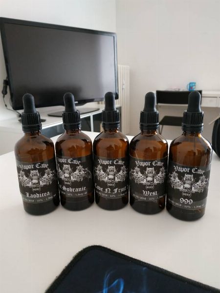 Aromi Vapor Cave, Prove E Recensioni [SigarettaElettronicaForum.com]