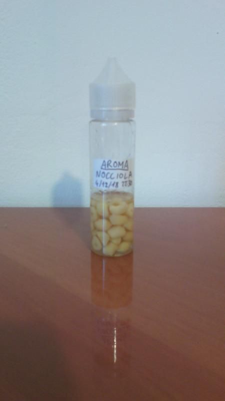 Aroma Fai Da Te Alla Nocciola Bio [SigarettaElettronicaForum.com]