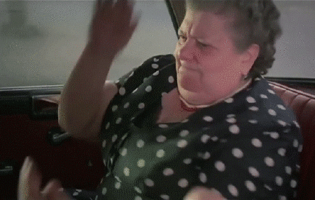 Bianco-Rosso-e-Verdone-Film-1990-Sora-Lella-GIF-Tie.gif
