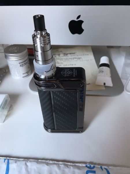 The Vaping Gentlemen Club - 900 [SigarettaElettronicaForum.com]