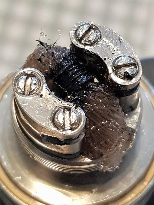 I Test Di SEF: Svapiamo Con La Garza Idrofila [SigarettaElettronicaForum.com]