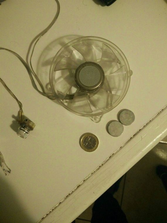 Come Costruire un Agitatore Magnetico [SigarettaElettronicaForum.com]