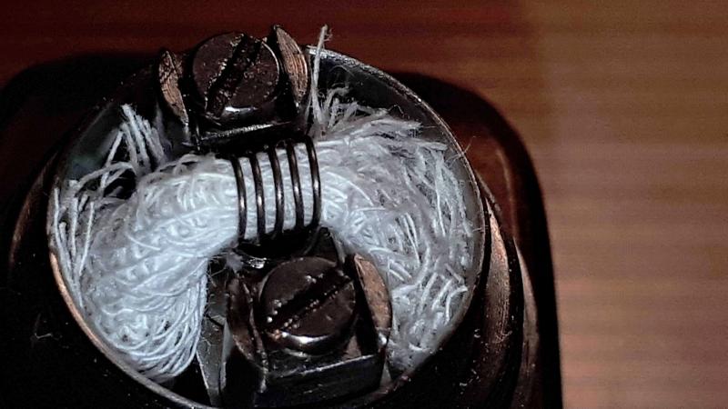 I Test Di SEF: Svapiamo Con La Garza Idrofila [SigarettaElettronicaForum.com]