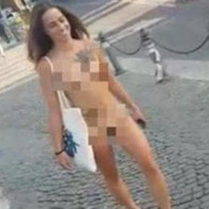 Multa Per Ragazza Nuda a Bologna... [SigarettaElettronicaForum.com]