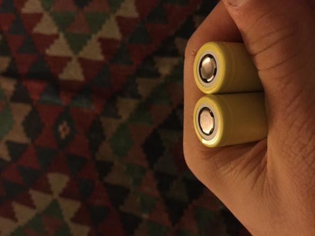 Batteria 18650 Con Polo Positivo in Dentro [SigarettaElettronicaForum.com]
