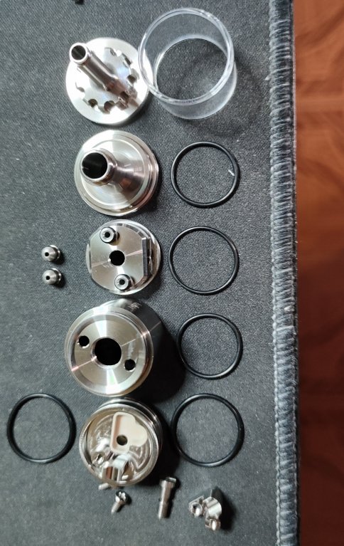 Radiator MTL RTA, Designed By Benzene Ring Company, Produced By Auguse [SigarettaElettronicaForum.com]
