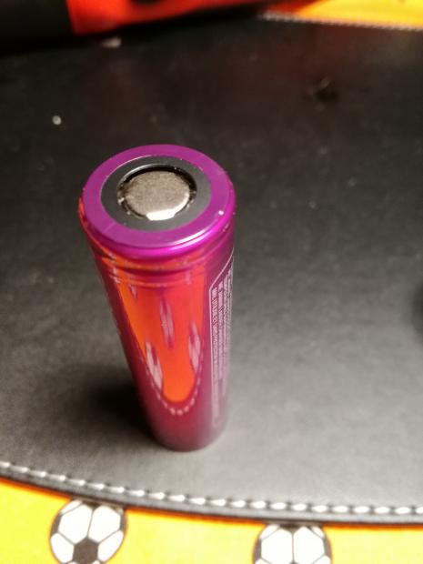 Batteria Con Piccola Sbucciatura Della Pellicola [SigarettaElettronicaForum.com]