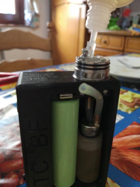 Ricarica Rapida Boccette BF Dall'alto [SigarettaElettronicaForum.com]