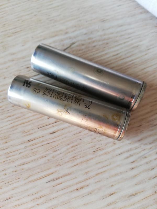 Batterie VTC5 Macchie Nere E Ammaccatura, Che Fare? [SigarettaElettronicaForum.com]