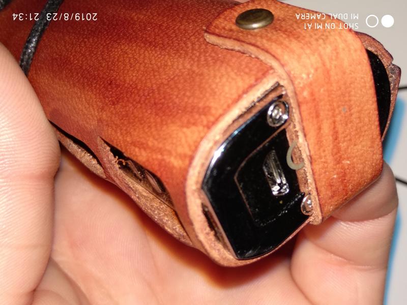 Porta Box Da Collo In Cuoio [SigarettaElettronicaForum.com]