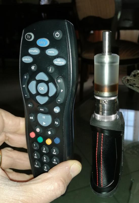 Vaper Mtl in Crisi, Nuova Box E Atom [SigarettaElettronicaForum.com]