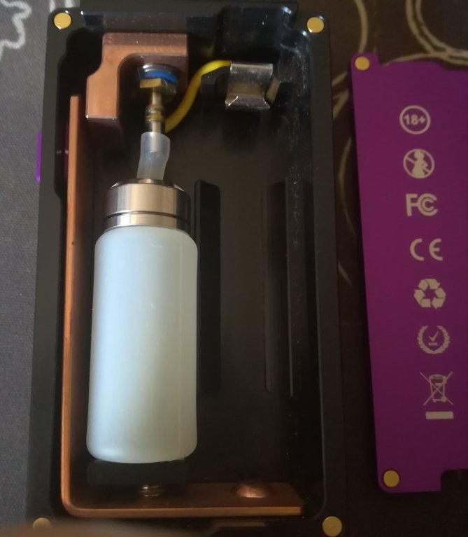 The Vaping Gentlemen Club - 900 [SigarettaElettronicaForum.com]