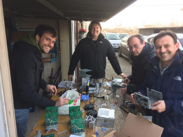 [DIY] UN CIRCUITO PER ESEGUIRE LE PROVE DI SCARICA DELLE CELLE LILON [SigarettaElettronicaForum.com]