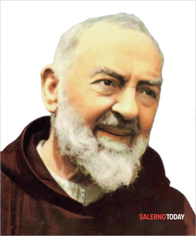 padre-pio-santino-2.jpg