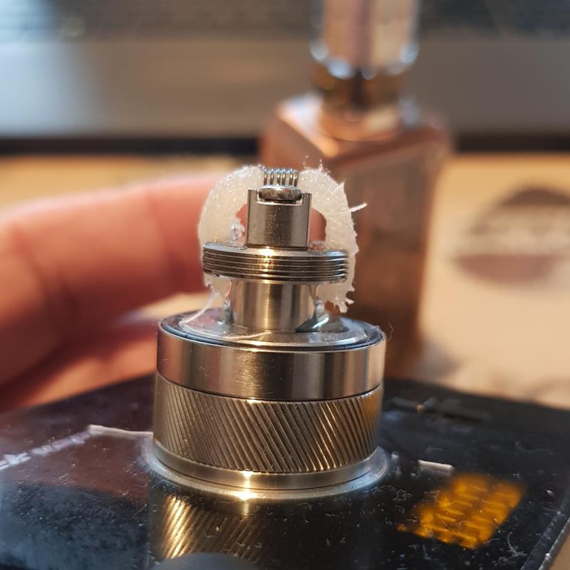 I Test Di SEF: Svapiamo Con La Garza Idrofila [SigarettaElettronicaForum.com]