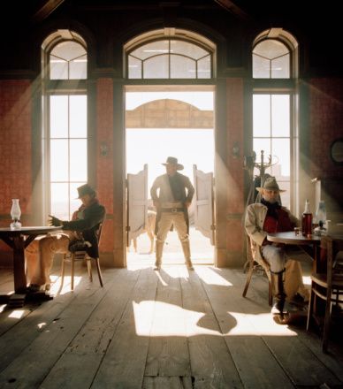 saloon.jpg