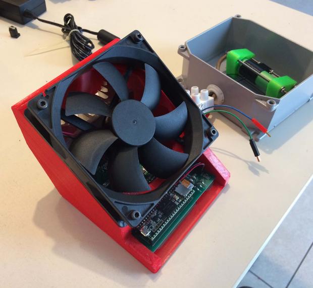 [DIY] UN CIRCUITO PER ESEGUIRE LE PROVE DI SCARICA DELLE CELLE LILON [SigarettaElettronicaForum.com]