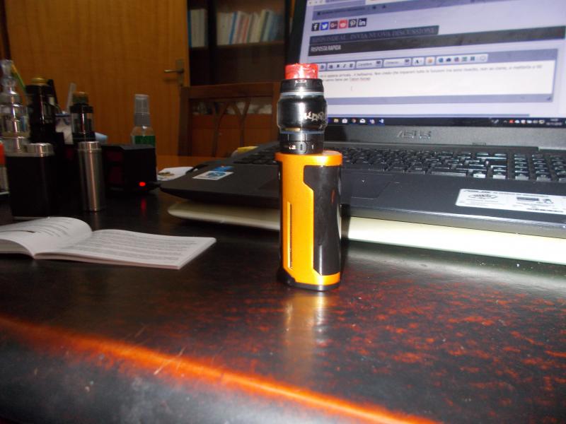 Nuova Box [SigarettaElettronicaForum.com]
