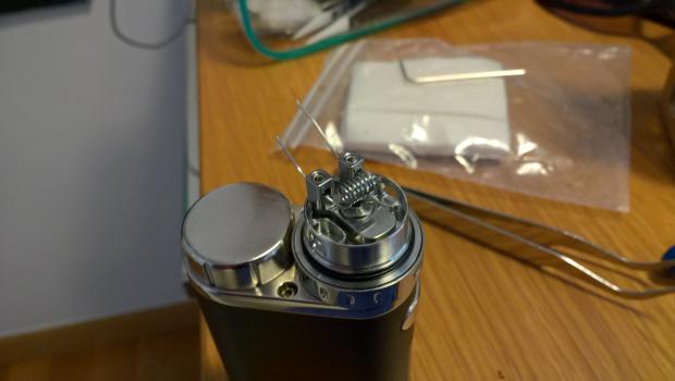 Devo consigliare un tank da guancia a testine... [SigarettaElettronicaForum.com]