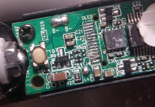 SOSTITUZIONE / SALDATURA DISPLAY SU CIRCUITI BOX [SigarettaElettronicaForum.com]