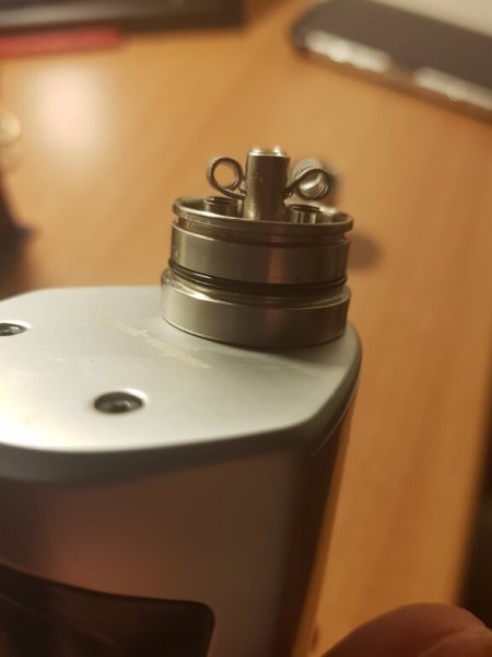 Kennedy Liquido Nei Fori Dell'aria [SigarettaElettronicaForum.com]