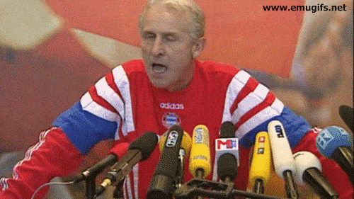 GIF-Reaction-Giovanni-Trapattoni-FC-Bayern-München-1998-Conferenza-Stampa-Incazzato-Nero-in-Ge...gif