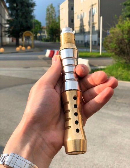 La Spada Laser (Vader) Di Hstone E Il Bane [SigarettaElettronicaForum.com]