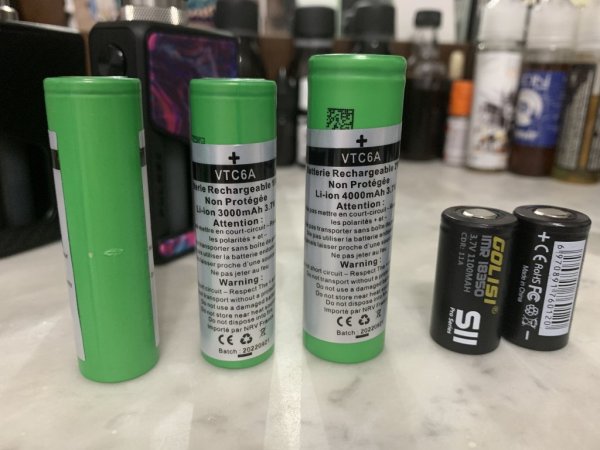 Chiedo Aiuto / Consiglio Su Problema Con Batterie [SigarettaElettronicaForum.com]