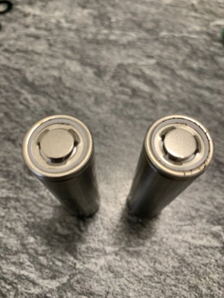 Chiedo Aiuto / Consiglio Su Problema Con Batterie [SigarettaElettronicaForum.com]