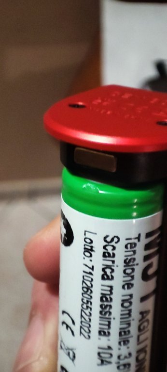 Batteria Leggermente Sbucciata [SigarettaElettronicaForum.com]