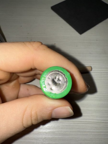 Box Meccanica Che Maltratta Le Batterie [SigarettaElettronicaForum.com]