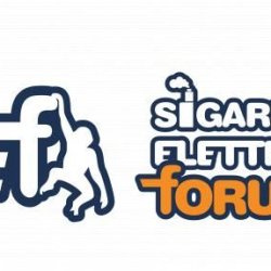 logo compatto forum scritta bianca contorno blu.jpg