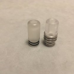 Confronto drip tip By-ka V7 clone YFTK e V7+.jpeg