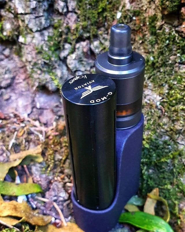 Aviator G Mods dettaglio 2 tubo 18650.jpeg
